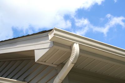 Installing Eaves on Roof Edge